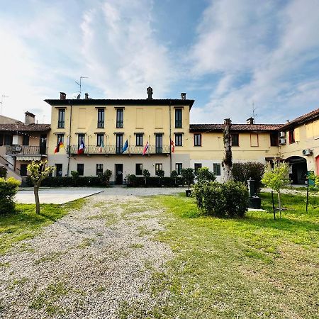 Hotel Duca Di Tromello Exterior photo